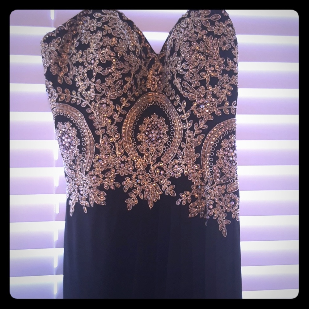 Long black dress